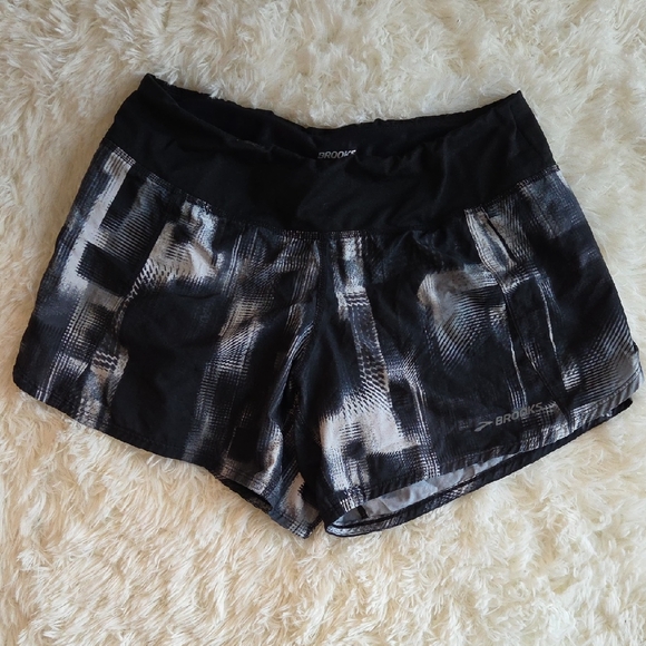 Brooks Pants - Brooks Black and White Athletic Running Shorts